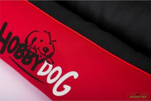 Pelíšek PRESTIGE červeno-černý vzor kostky Cordura – Hobby Dog