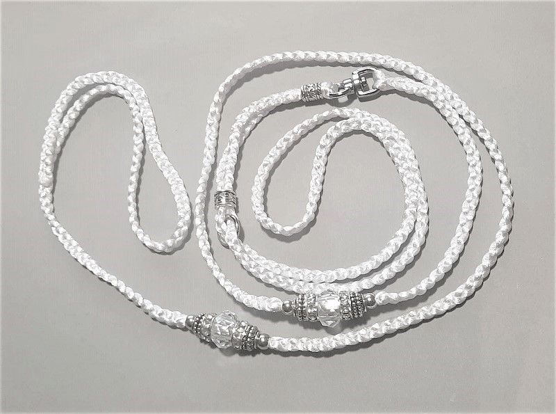 Výstavní vodítko - bílé, čiré kamínky KW shop