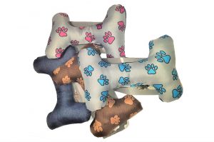 ŽVÝKACÍ KOST- plyšová hračka pro psy, 24 cm -  | tmavě modrá, hnědá/béžová, šedá/modrá, šedá/růžová