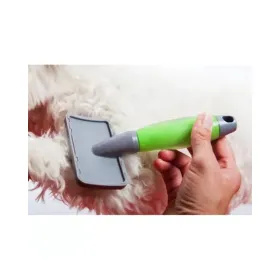 WAHL Slicker Brush - kartáč pro psy - použití při groomingu